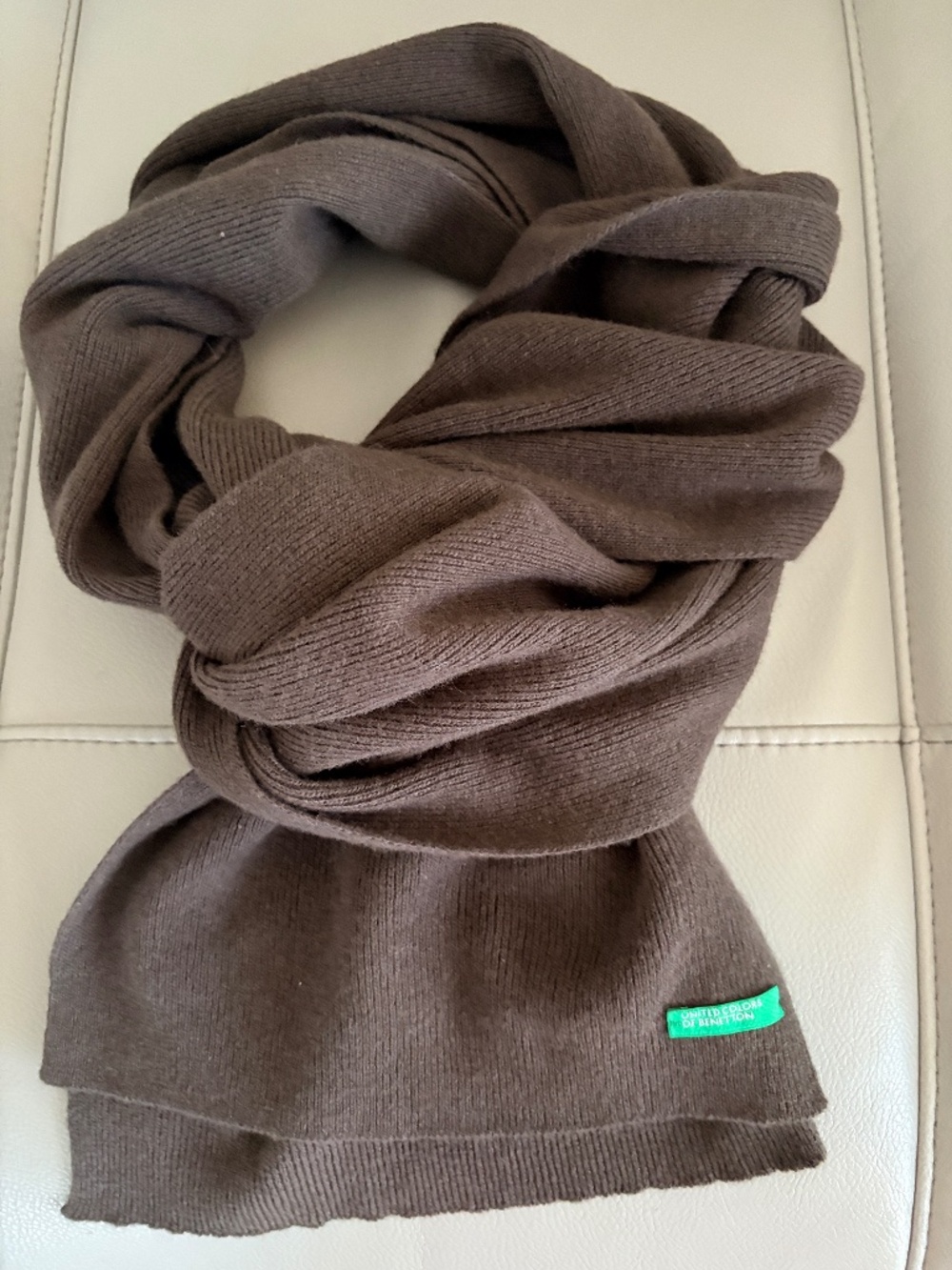United Colors of Benneton scarf .